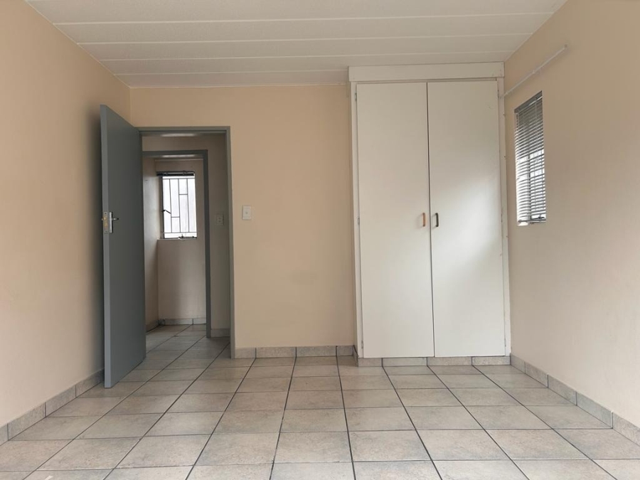 To Let 2 Bedroom Property for Rent in Die Bult North West